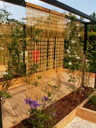 fauteuils au jardin